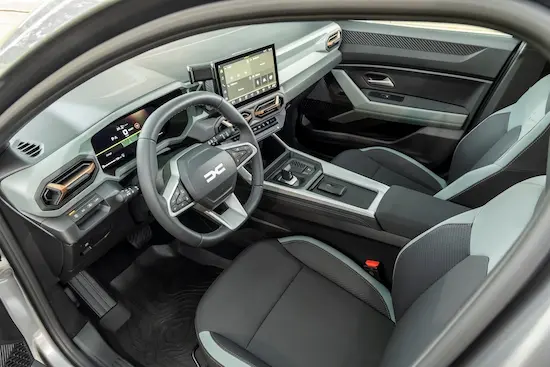 Dacia Bigster Hybrid innen